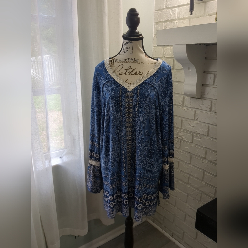 **3/$10** Susan Graver Top Size 2X